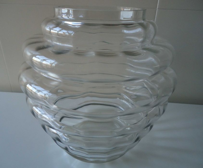 Gato Preto  -  Jarrão em vidro ondulado