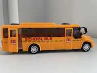 Autobus szkolny zabawka