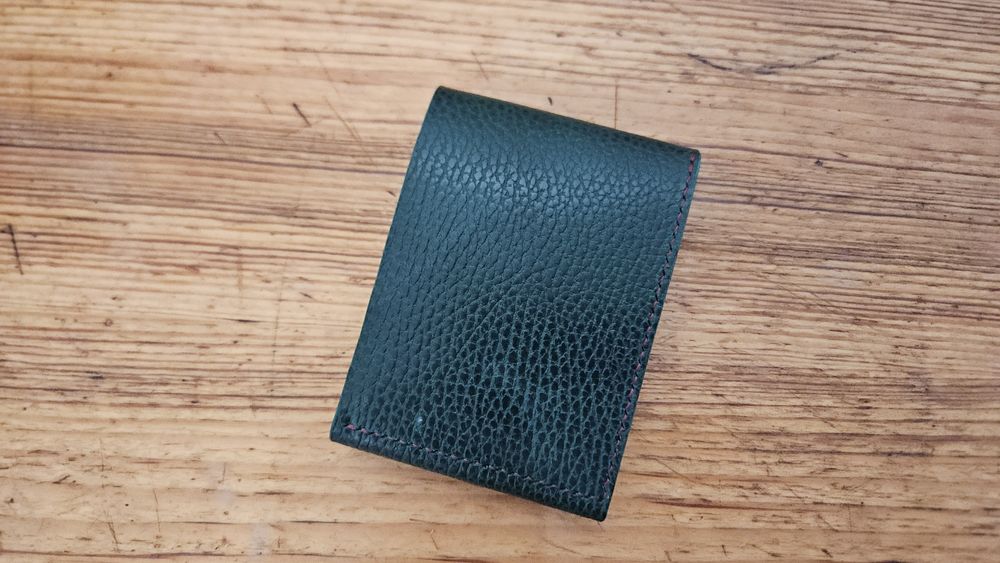 Borubar Skóroszyj - luksusowy portfel z pomysłową bilonówką