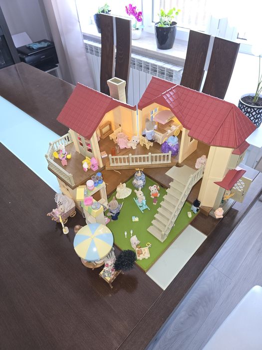 Domek Silvanian Families + akcesoria