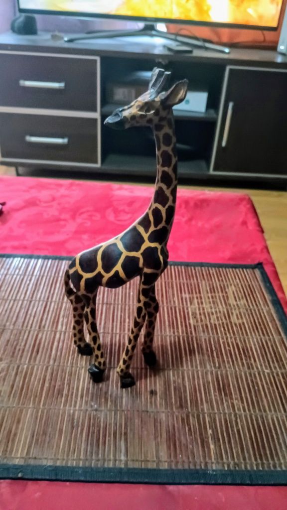 Figurka żyrafa, rękodzieło z Kenii