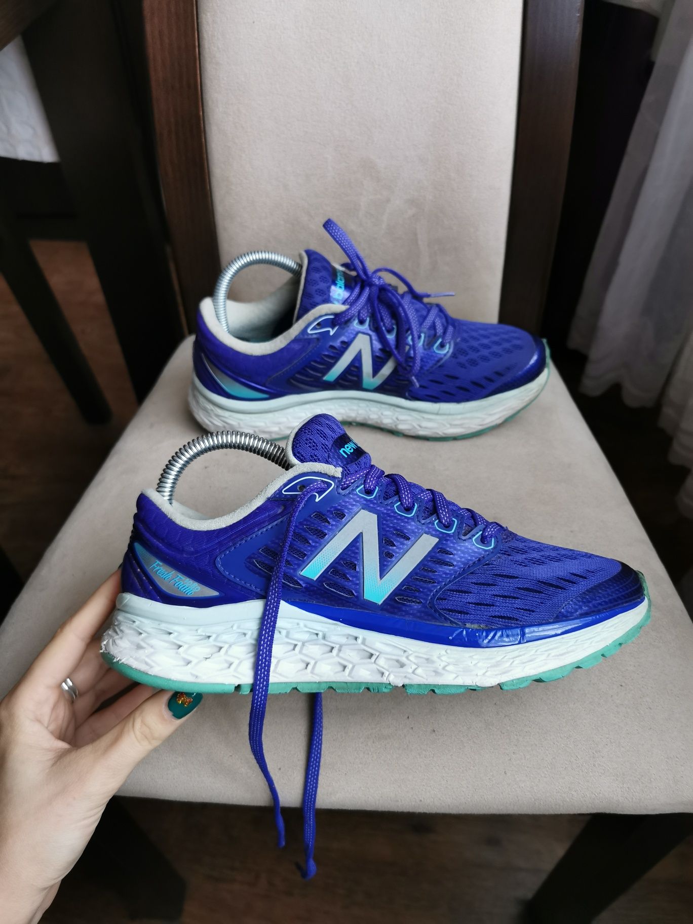 Buty sportowe New Balance w1080gb6 r 37,5