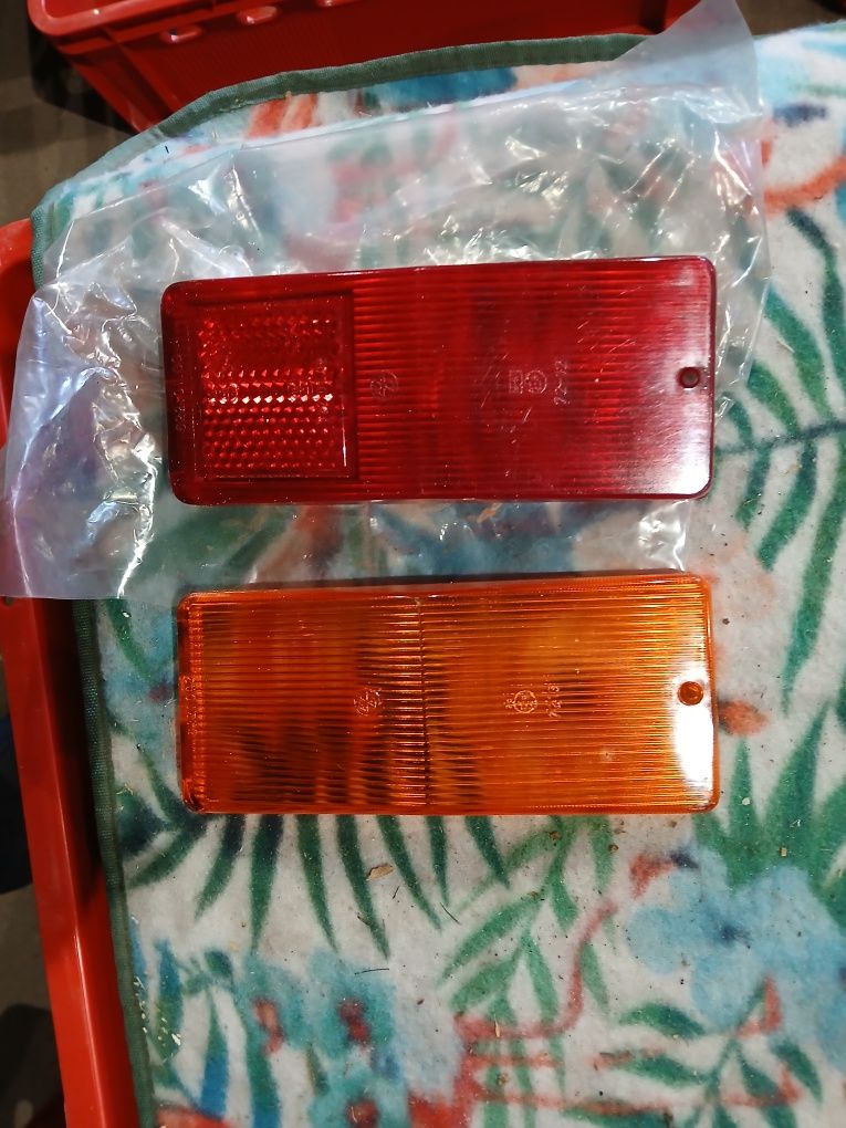 Klosze lampy tylnej do fiata 125p 1300