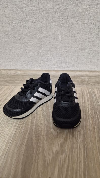 Кросівки дитячі Adidas 21 розміру