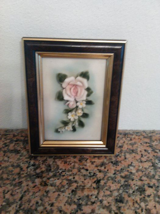 Quadros Italianos com flores em porcelana