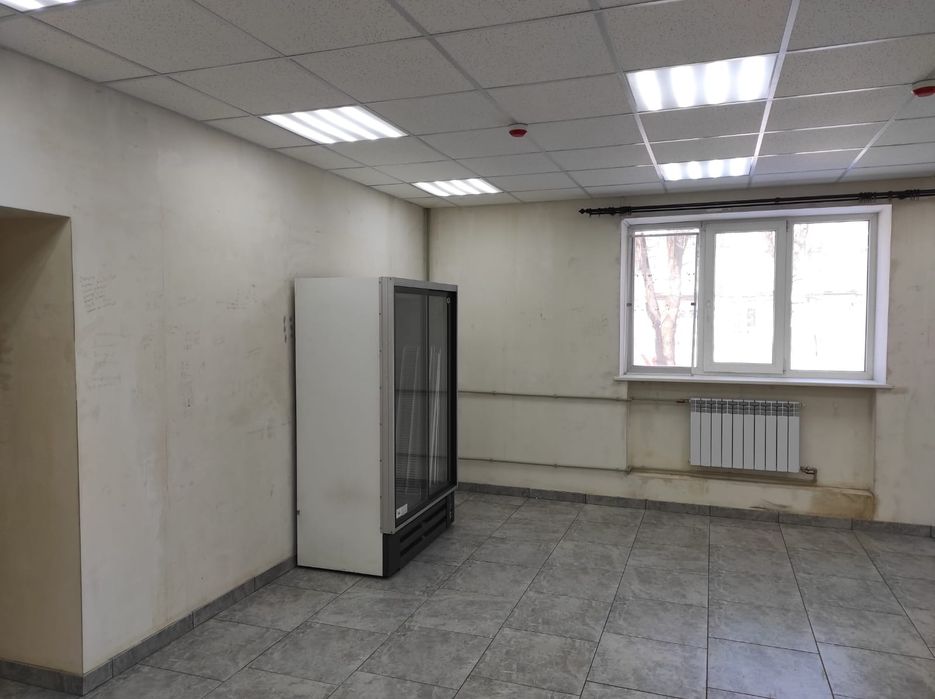 Продам комерційне приміщення, площа 71.7кв.м.