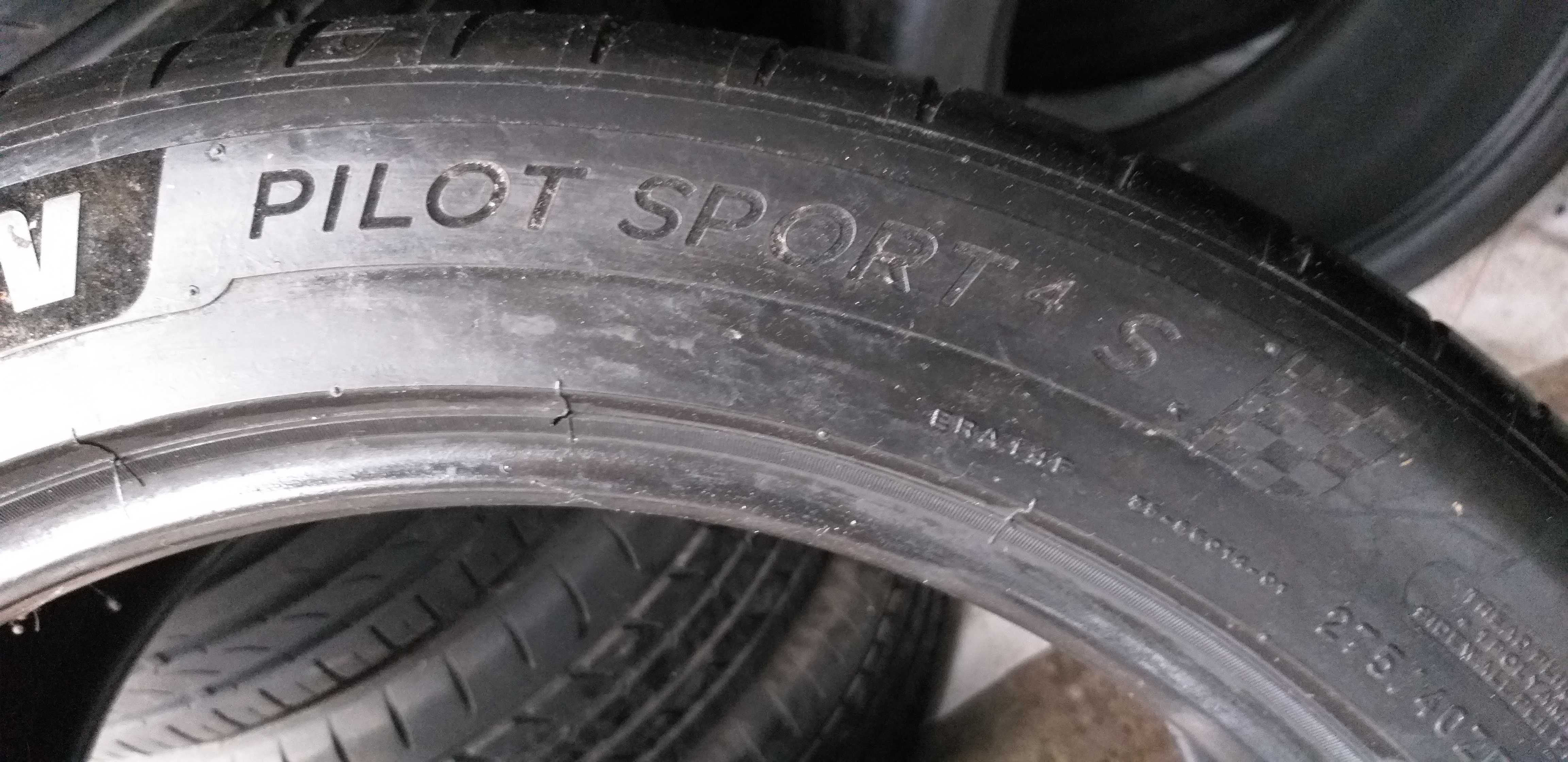 P367335D Para 275/40R19 ZR Michelin Pilot Sport4s dot.1718