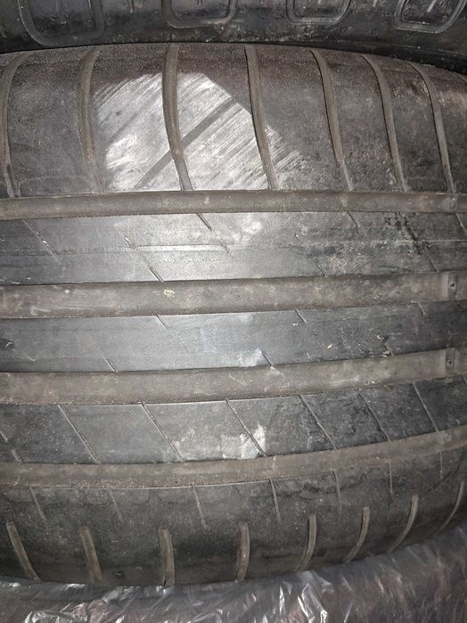 Na sprzedaż felgi aluminiowe do BMW z oponami letnimi