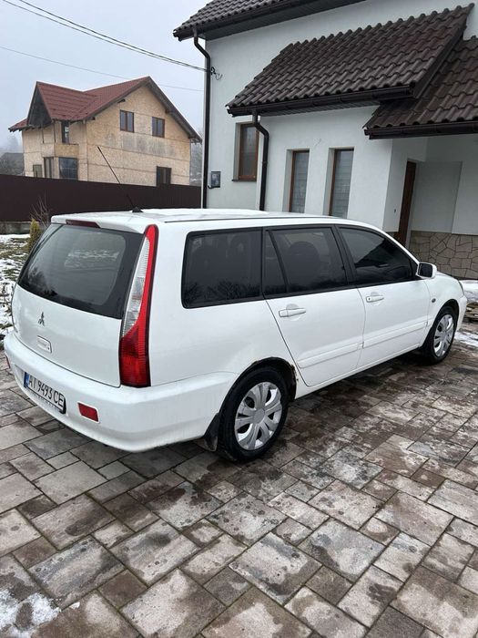 Mitsubishi Lancer  9