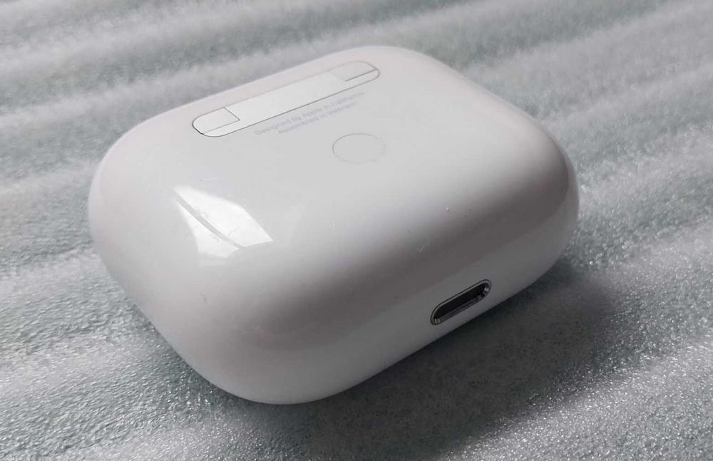 ‼️ Продаю Apple AirPods кейс A2566 (EMC 3986) + чехол силиконовый ‼️