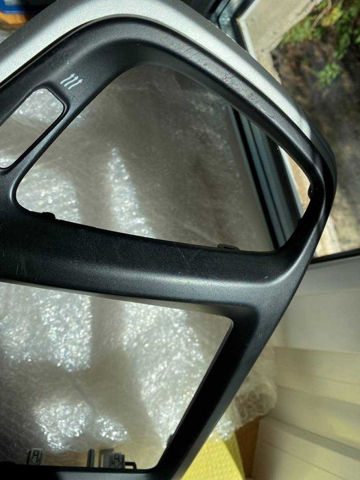 Продам рамку магнітоли Jeep Cherokee KL < 2018 р 1WP091SAAD