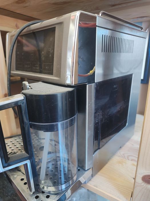 Ekspres DeLonghi Primadonna Avant