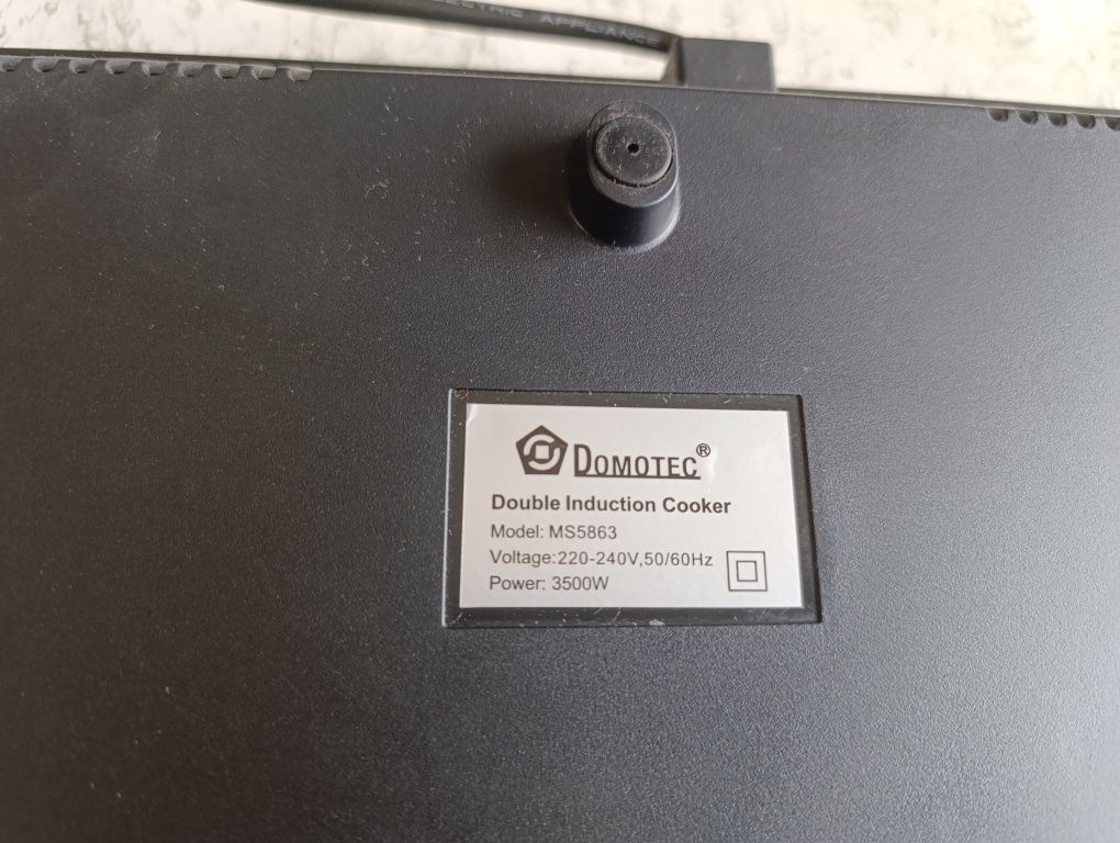 Індукційна плита на 2 конфорки Domotec MS-5863 3500 Вт кухонна пічка