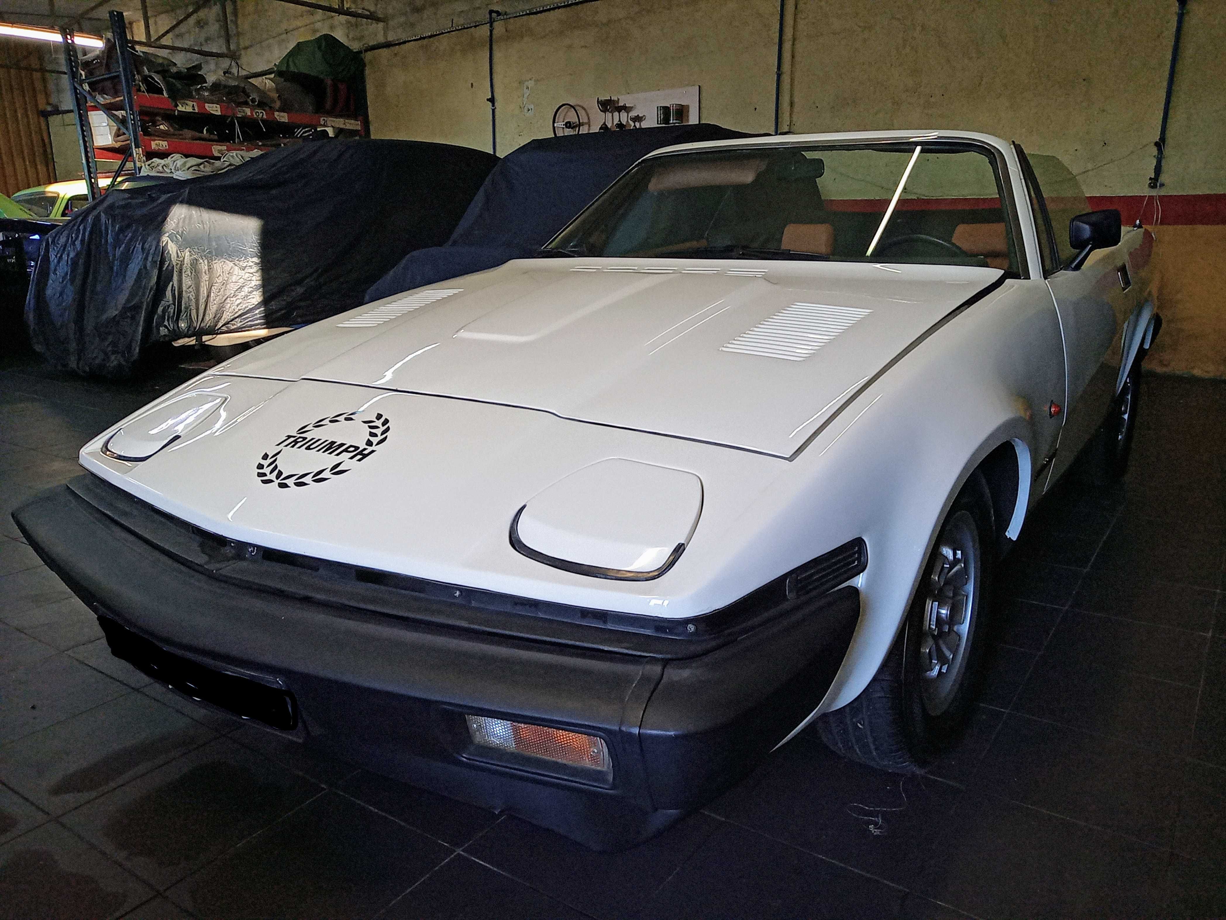 Triumph TR7 de 1980   -   Motor avariado.