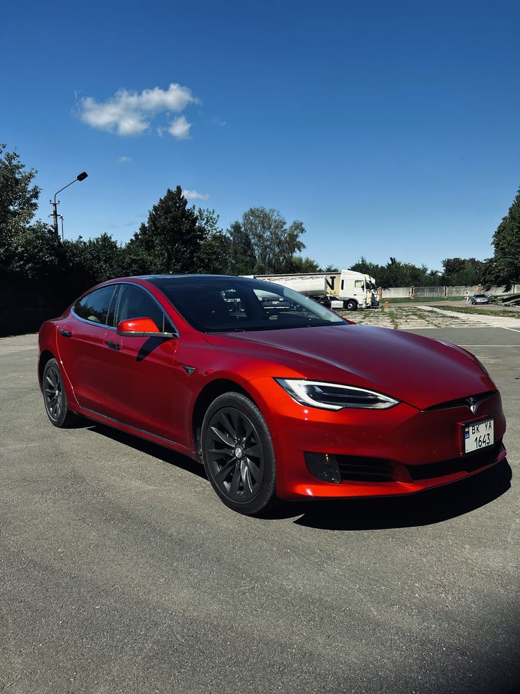 Tesla model s  2017