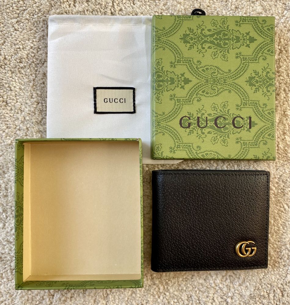 Carteira Gucci GG Marmont Bi-Fold