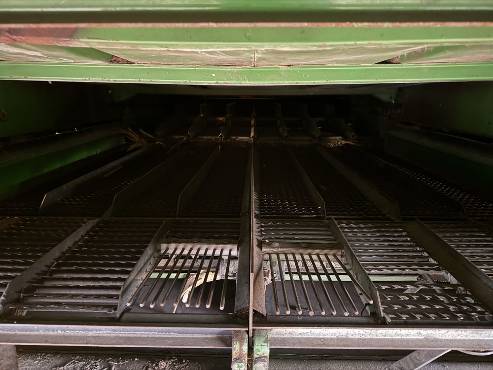 Комбайн John Deere 2066 зернозбиральний комбайн