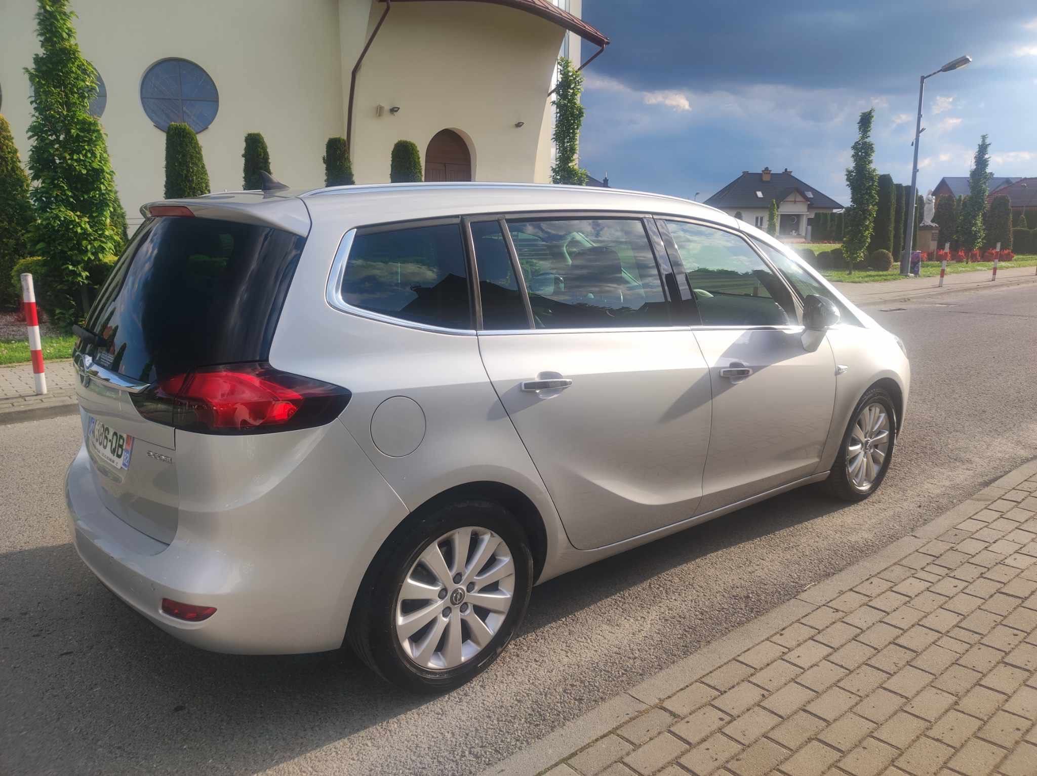 Opel ZAFIRA TOURER 7 osobowa Pierwszy właś. 127tys.km!!! ECOFLEX COSMO