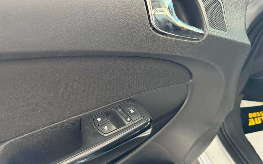 Opel Corsa  2012