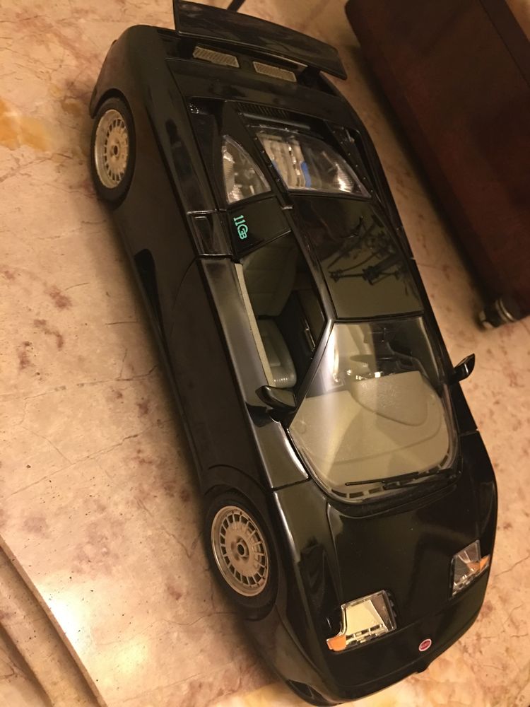 Bugatti EB 110 - Burago