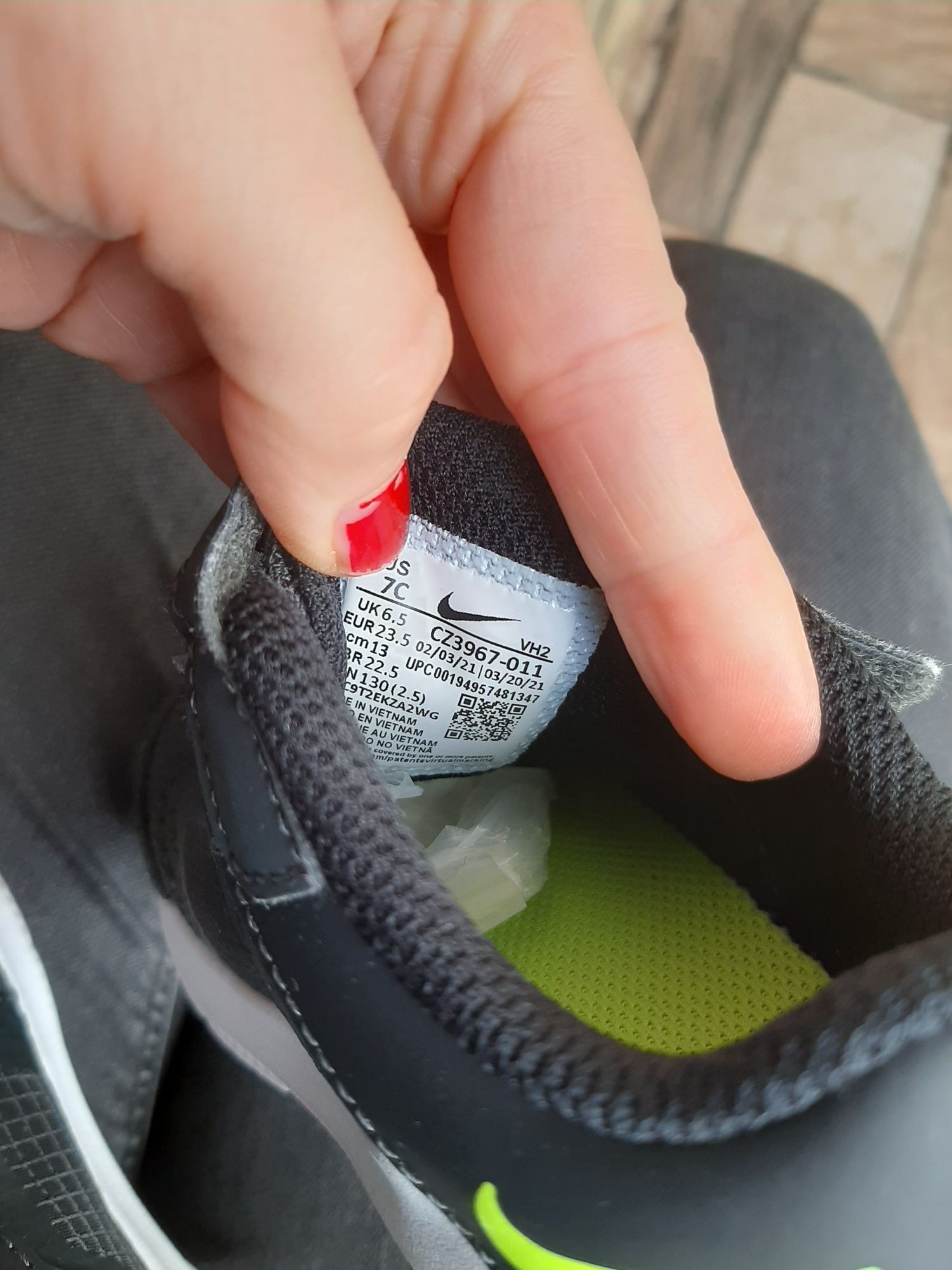 Buty sportowe Nike r. 23.5
