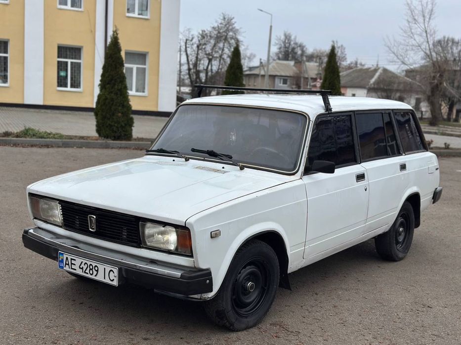 Авто ВАЗ 2104 четверка жигули классика