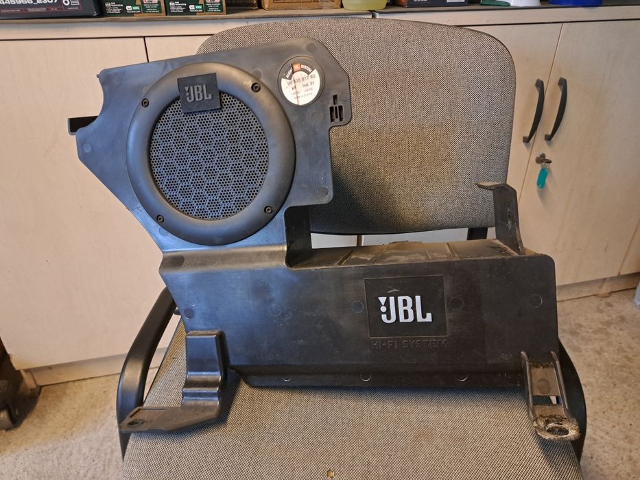 JBL subwoofer peugeot 407 fabryczny sprawny