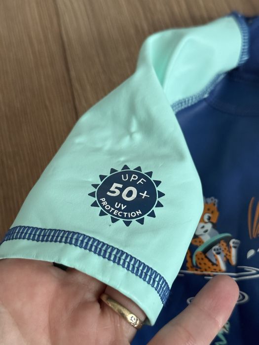 Kombinezon UPF50+dla malucha Nabaiji