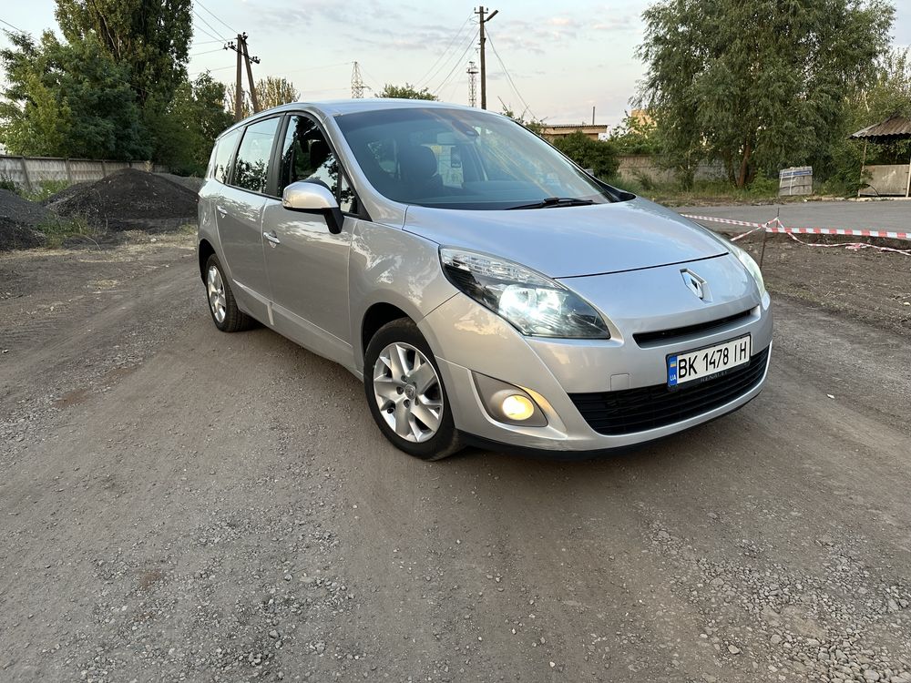 renault grand scenic 7 мест