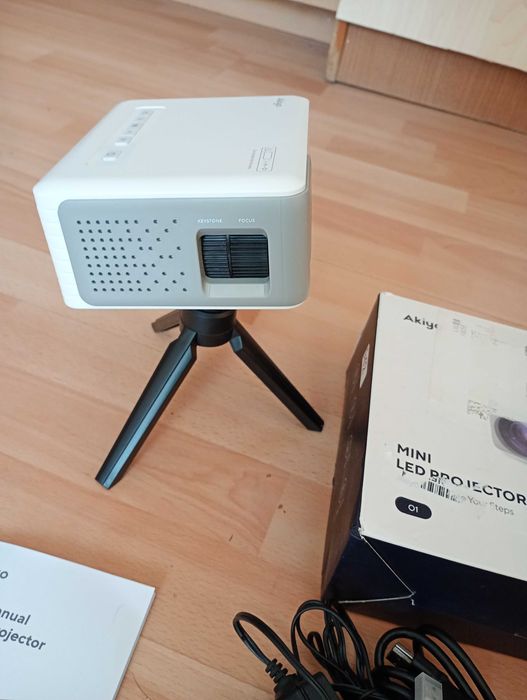 Mini projektor LED+statyw