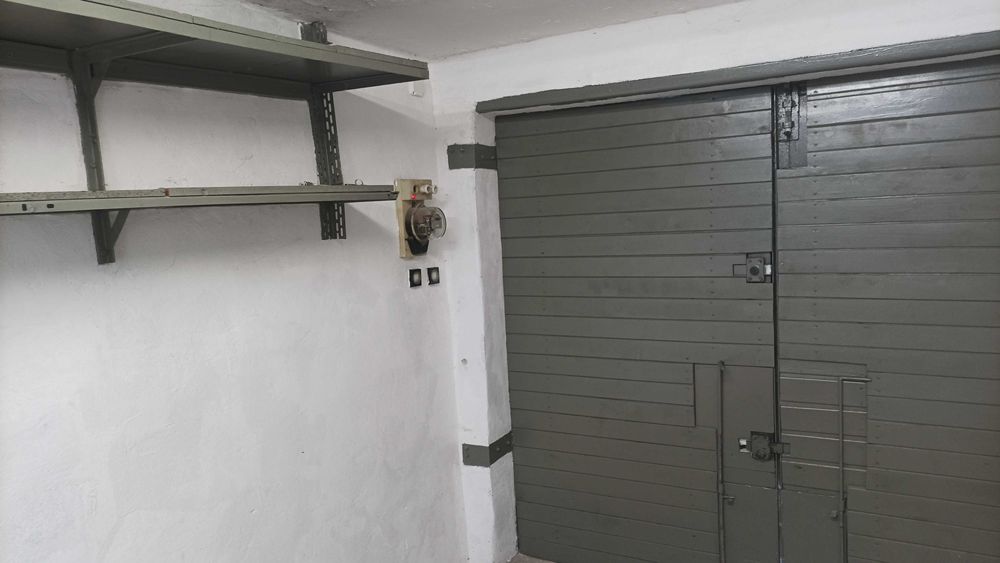 Garaż-wynajmę, hala targowa-sąsiedztwo.