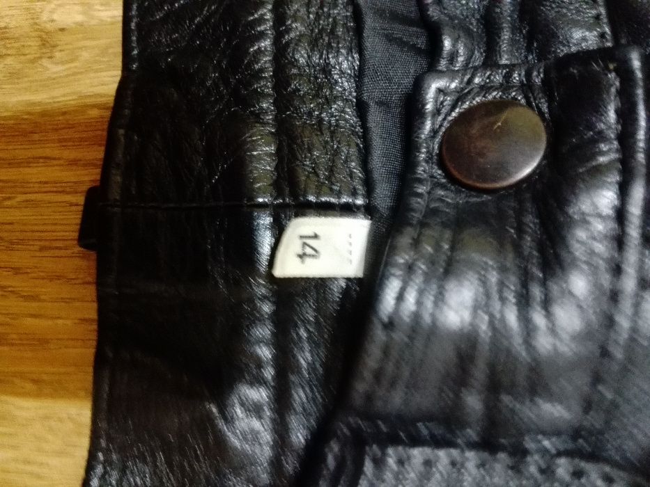 Sprzedam spodnie ze skóry