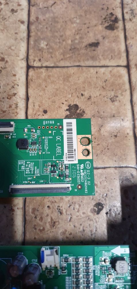 Płyta główna T-con telewizora Hisense