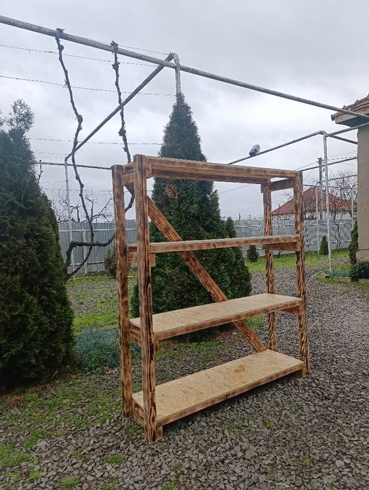 Стелаж деревяний