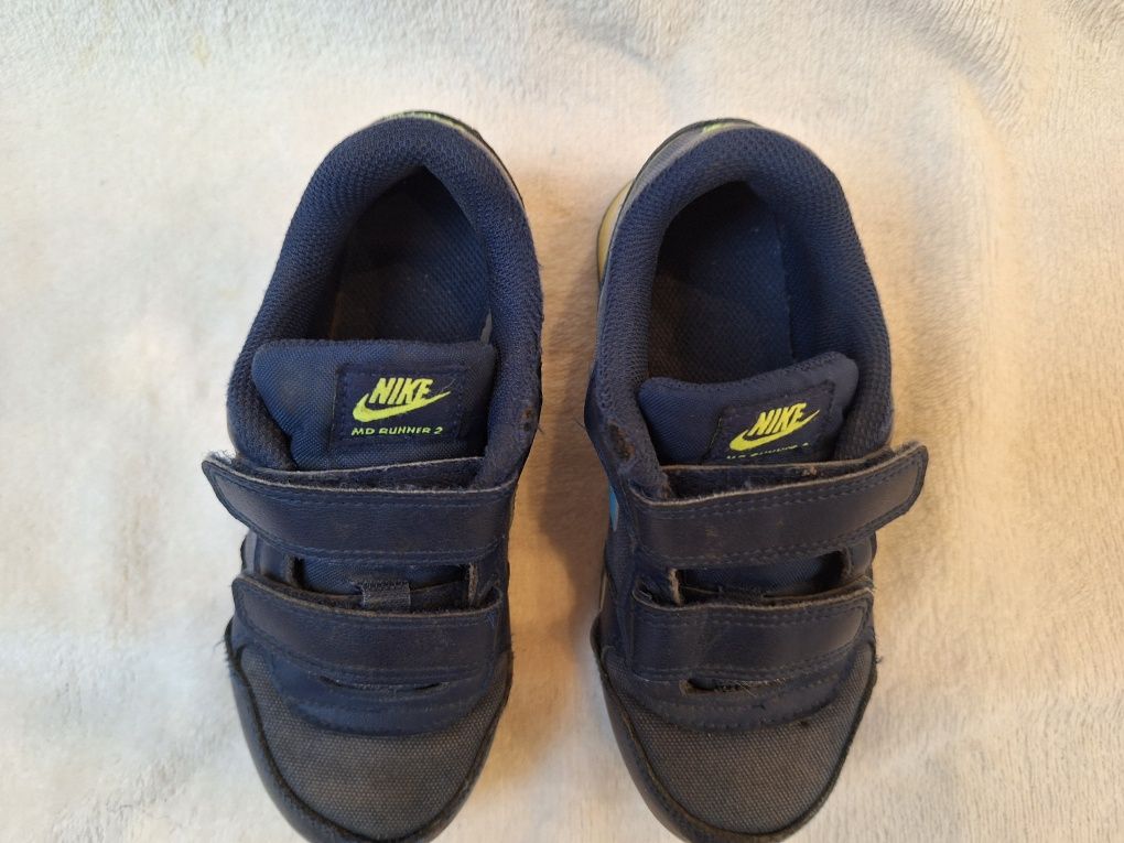 Sprzedam buty dziecięce Nike rozmiar 28