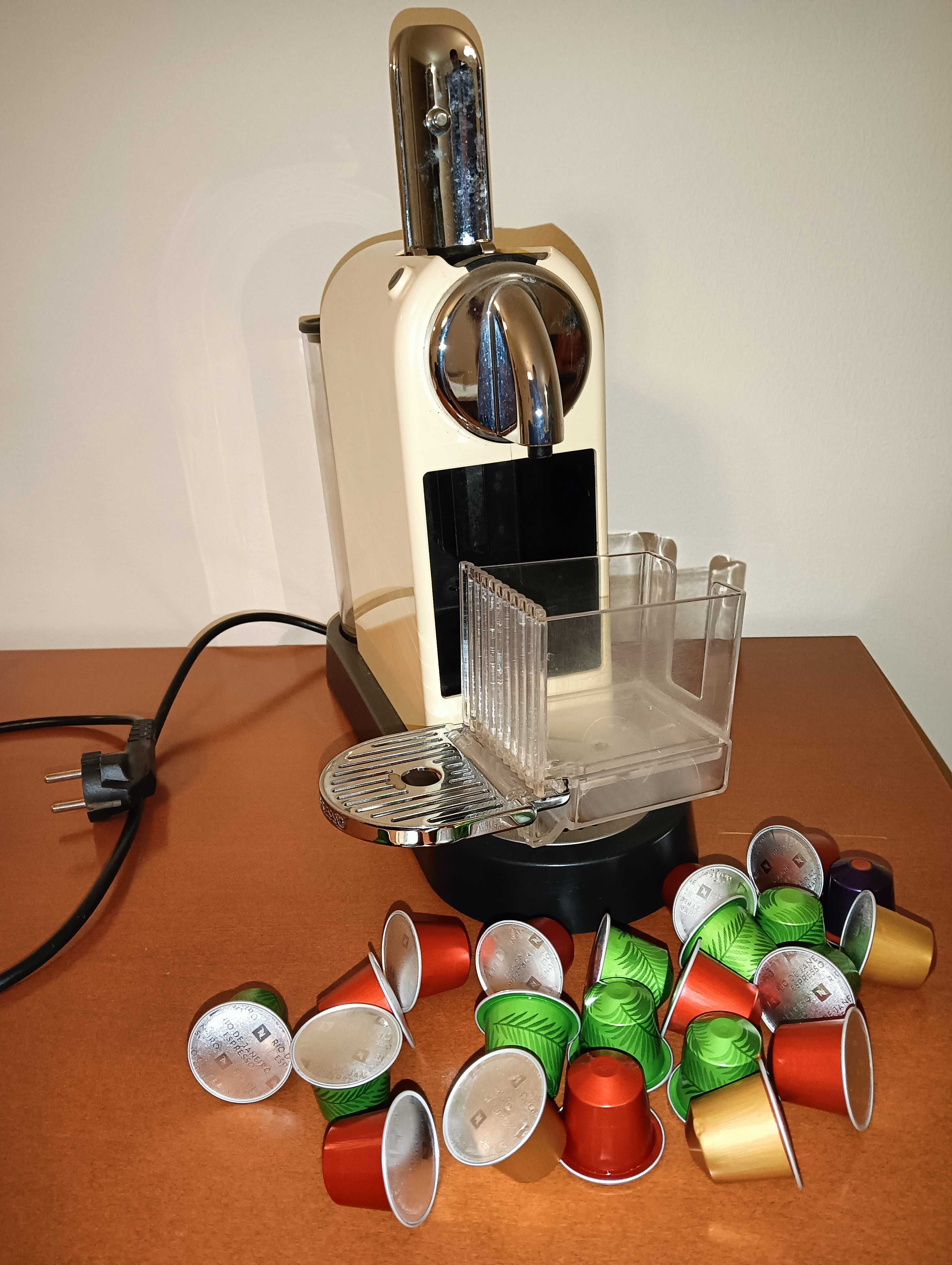 Máquina de Café Nespresso