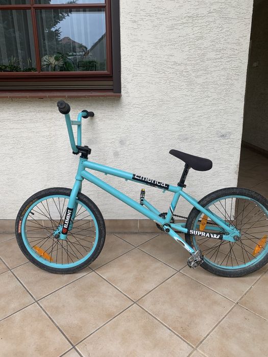 Jasnoniebieski młodzieżowy BMX 20,5