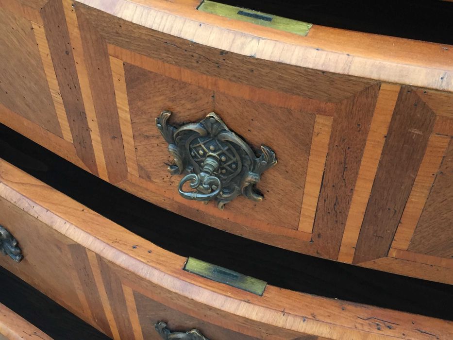 piękna stylowa komoda z drewna naturalnego-intersja