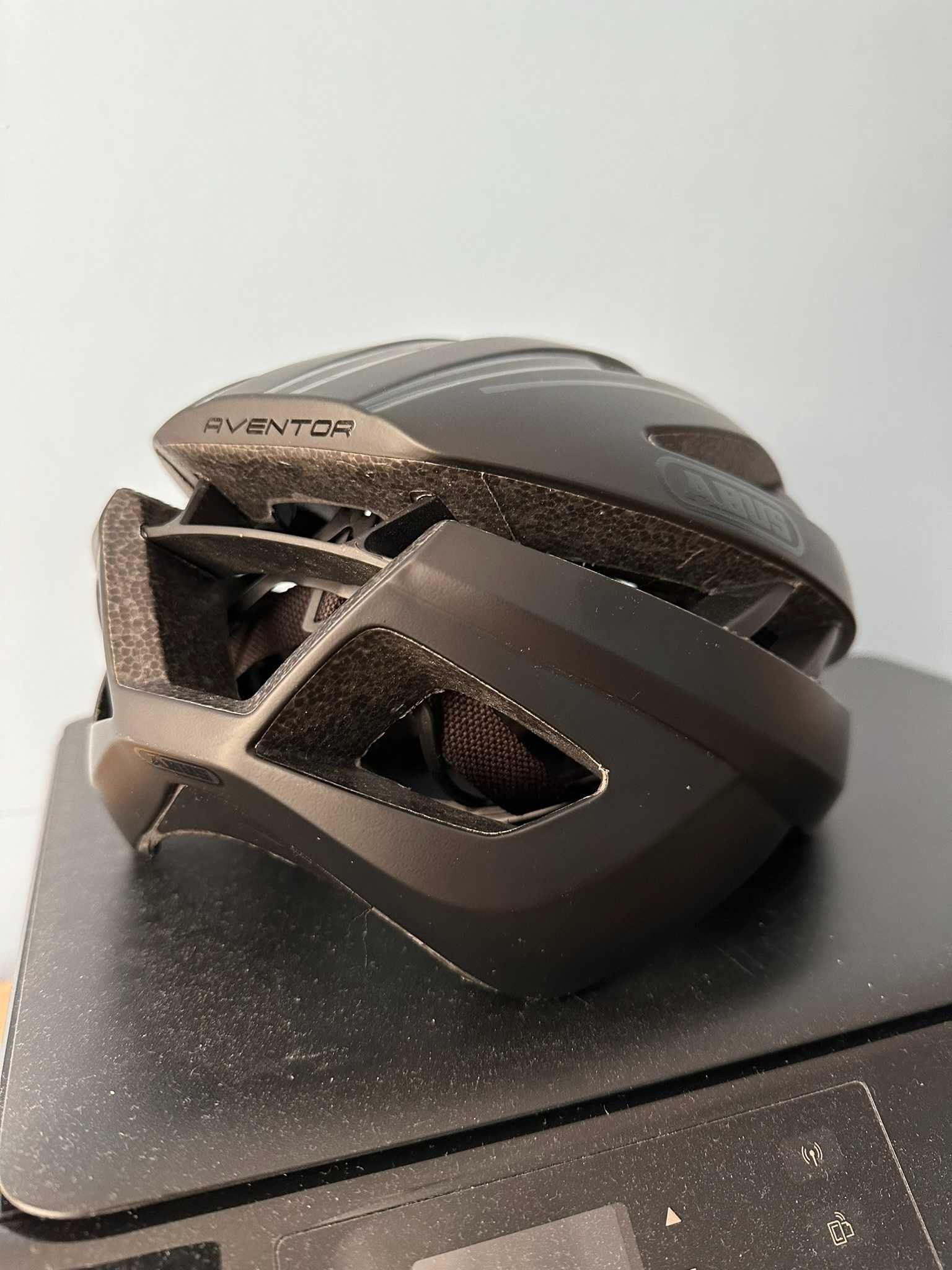 Kask rowerowy ABUS Aventor Czarny L