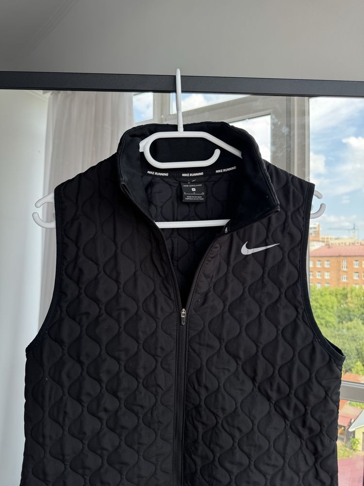 Жіноча жилетка Nike Running Aerolayer оригінал розмір С