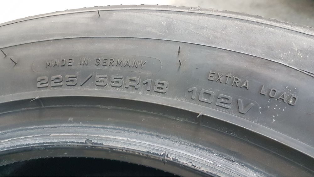 2 x Dunlop Sport Maxx RT2 225/55/18