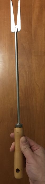 Garfo de churrasco, novo