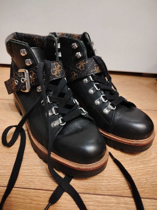 Buty trapery Guess