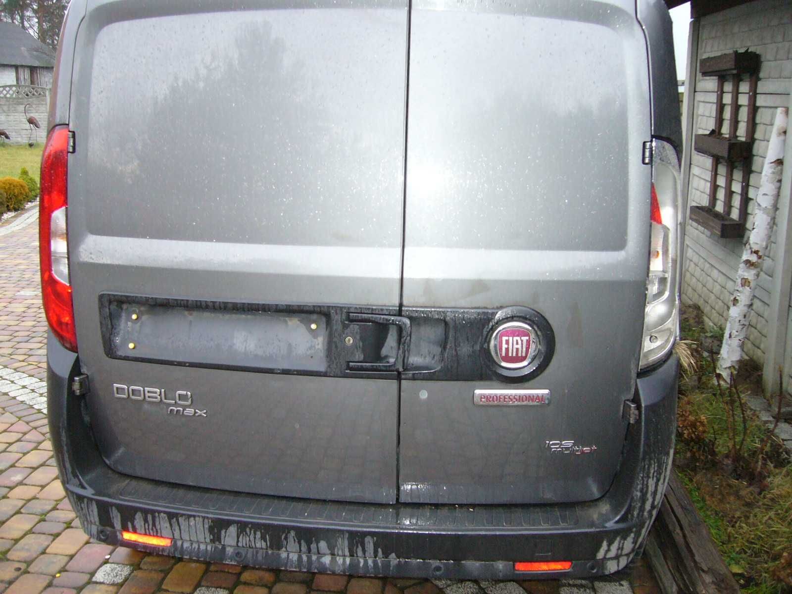 Drzwi bagażnika tylne Fiat Doblo III Nr.Lak. 695