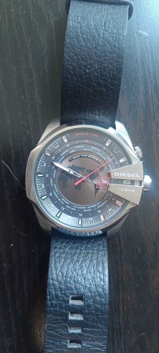 Relógio Diesel Mega Chief edição especial e rara World Time - Dz4320.