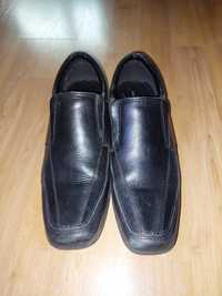czarne chłopięce buty ze skóry