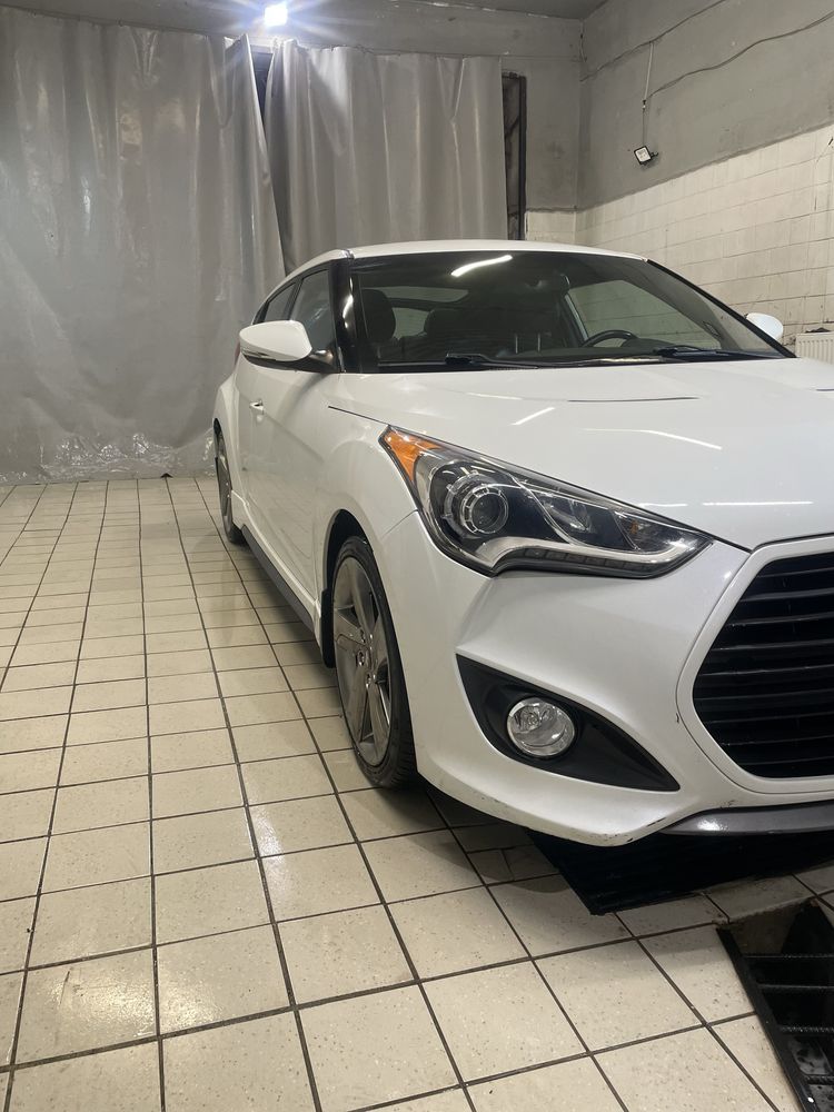 Hyundai Veloster Turbo