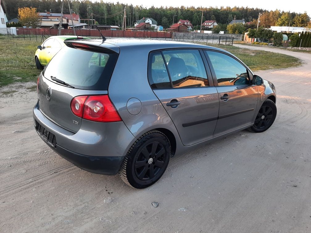 Volkswagen Golf 5 klimatronic stan bardzo dobry