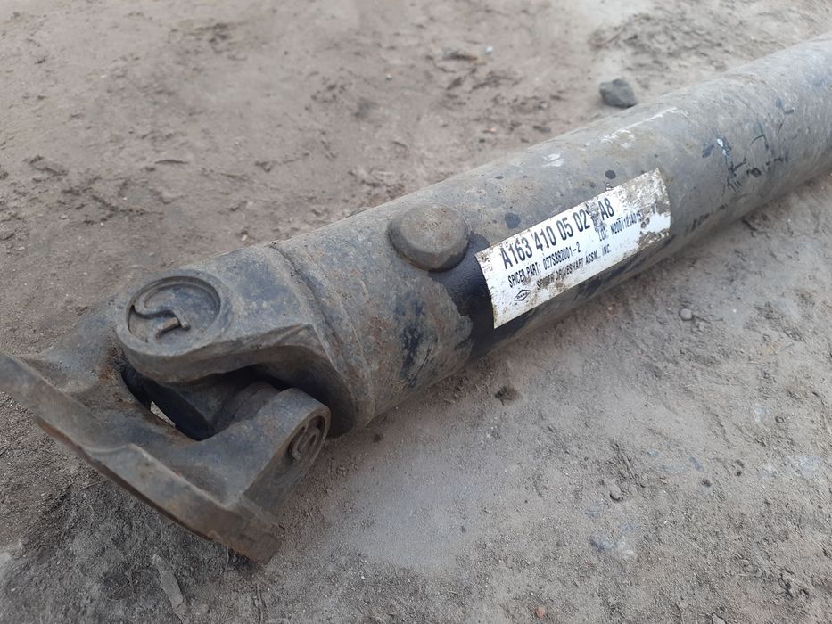 Кардан задній карданний вал Мерседес ML400 w163 A1634100502A8