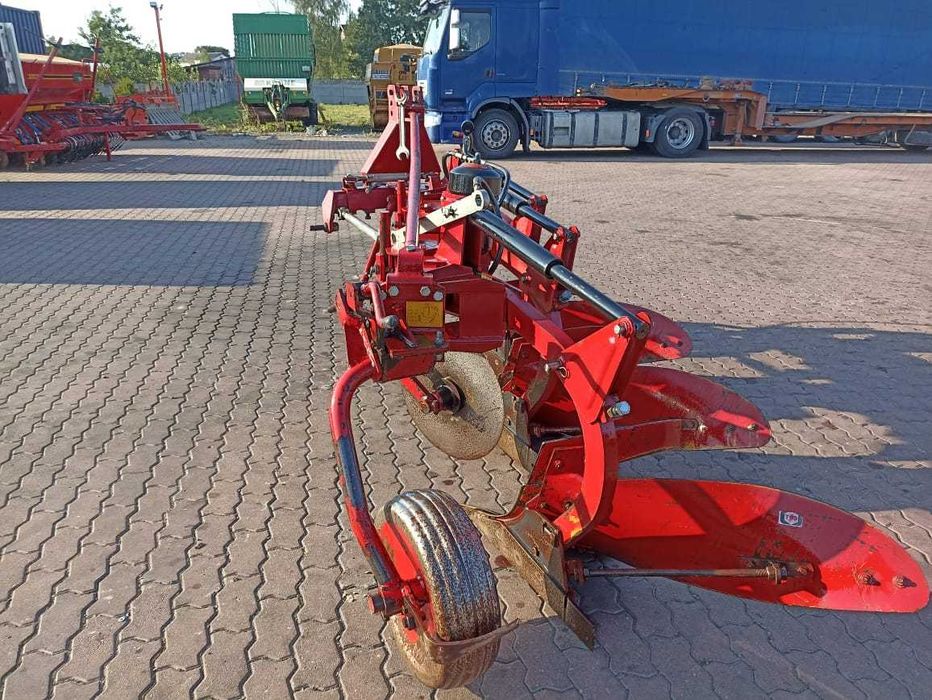 Plugi trzy skibowe Kongskilde Kverneland Hydraulika. Jak nowe!!!